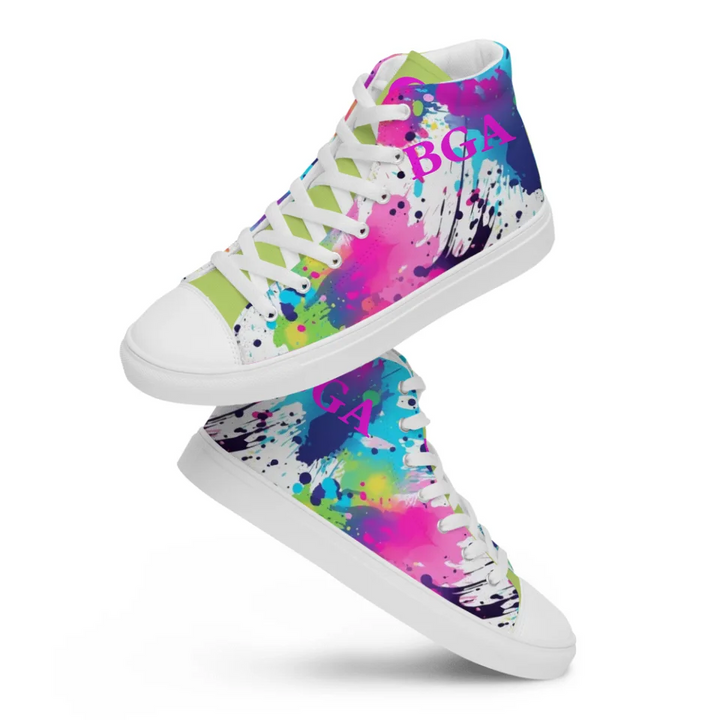 05_KinCustom_hightop_shoes_mockup_lifestyle_base_whitebg